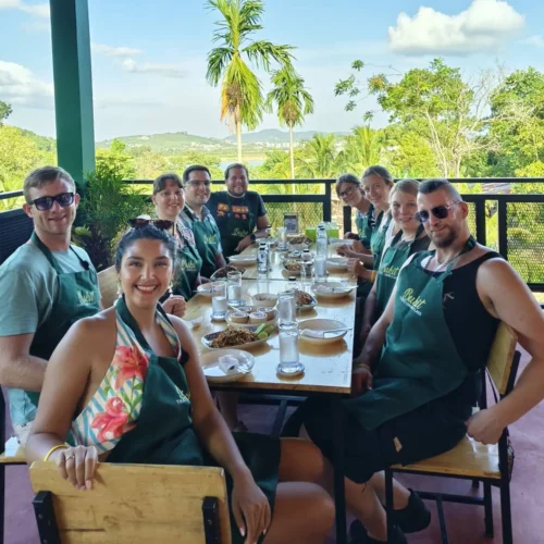 Enjoy the delicious Thai dishes of Pad Thai, Tom Yum Kung, and Green Curry with chicken that you made at Bukit thai cooking class experience. Join Thai Cooking Class with us in Phuket!